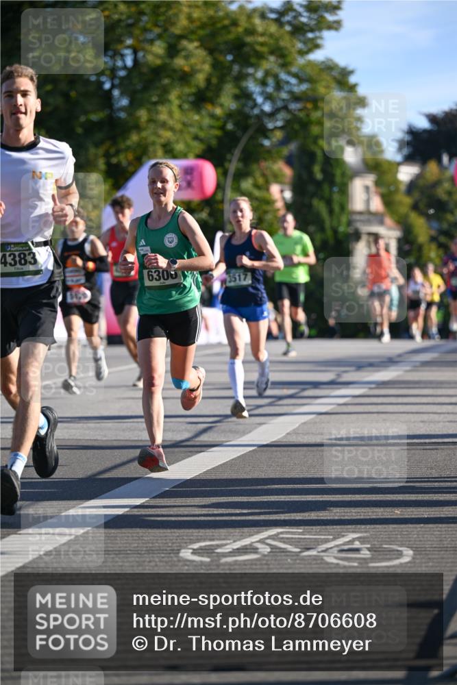 07.09.2025 - BARMER Alsterlauf Dr. Thomas Lammeyer http://msf.ph/oto/8706608 07.09.2025 09:24:52 Laufen 4383, 6305, 3517 meine-sportfotos.de