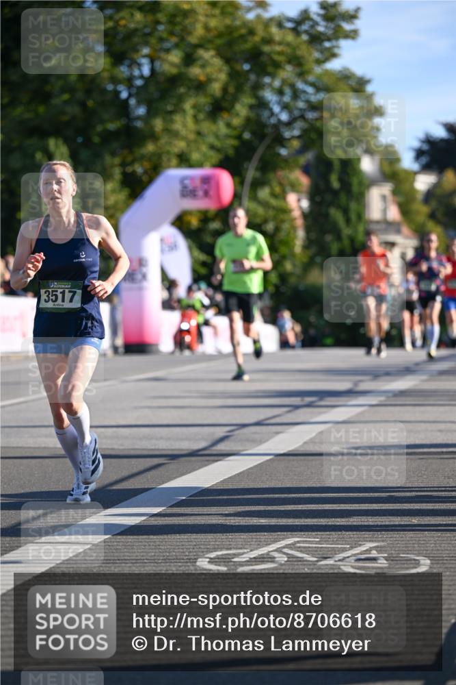 07.09.2025 - BARMER Alsterlauf Dr. Thomas Lammeyer http://msf.ph/oto/8706618 07.09.2025 09:24:54 Laufen 3517 meine-sportfotos.de