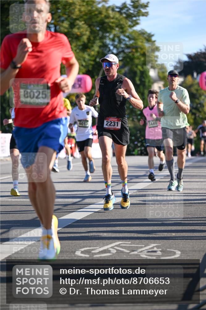 07.09.2025 - BARMER Alsterlauf Dr. Thomas Lammeyer http://msf.ph/oto/8706653 07.09.2025 09:25:00 Laufen 8025, 6013, 2231, 5449 meine-sportfotos.de
