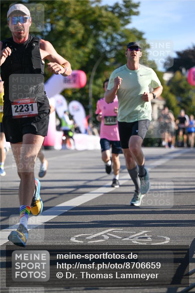 07.09.2025 - BARMER Alsterlauf Dr. Thomas Lammeyer http://msf.ph/oto/8706659 07.09.2025 09:25:01 Laufen 36, 2231 meine-sportfotos.de