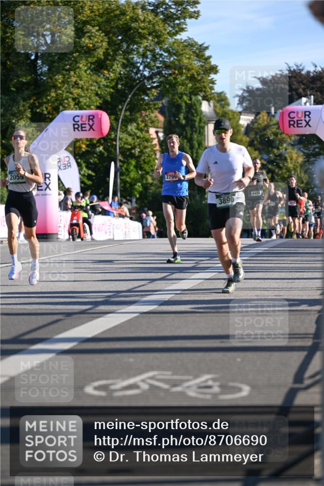 07.09.2025 - BARMER Alsterlauf Dr. Thomas Lammeyer http://msf.ph/oto/8706690 07.09.2025 09:25:10 Laufen 2059, 2799, 3890, 8499 meine-sportfotos.de