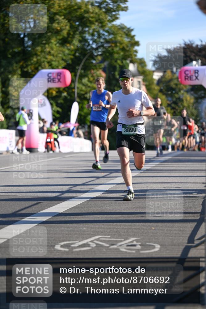07.09.2025 - BARMER Alsterlauf Dr. Thomas Lammeyer http://msf.ph/oto/8706692 07.09.2025 09:25:10 Laufen 2799, 3890 meine-sportfotos.de