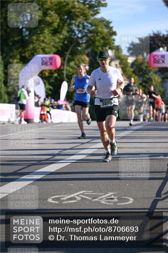 07.09.2025 - BARMER Alsterlauf Dr. Thomas Lammeyer http://msf.ph/oto/8706693 07.09.2025 09:25:11 Laufen 3890 meine-sportfotos.de