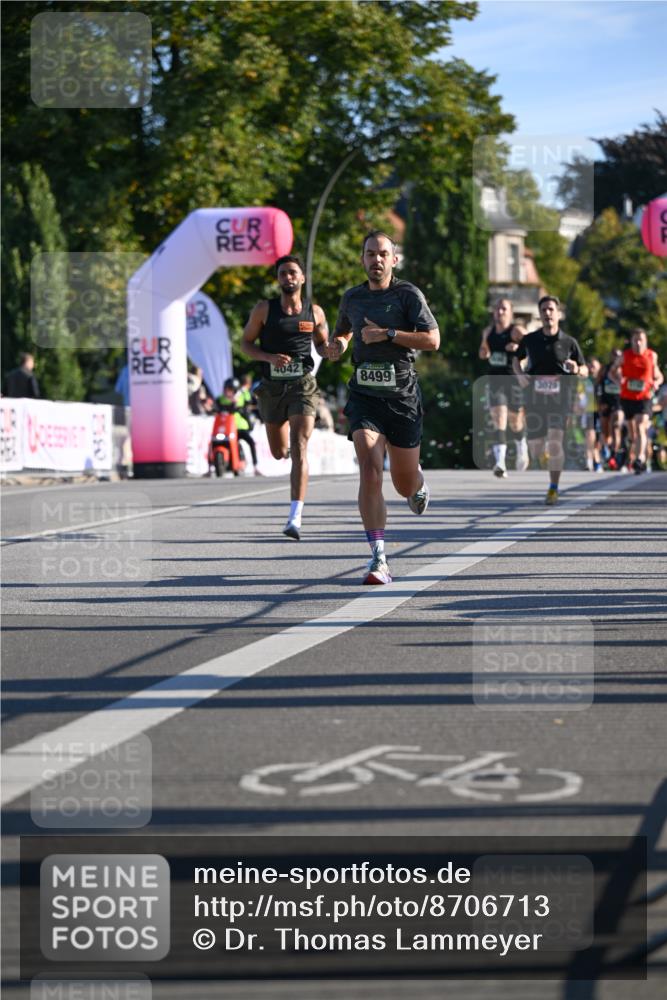 07.09.2025 - BARMER Alsterlauf Dr. Thomas Lammeyer http://msf.ph/oto/8706713 07.09.2025 09:25:14 Laufen 4042, 8499, 3079 meine-sportfotos.de