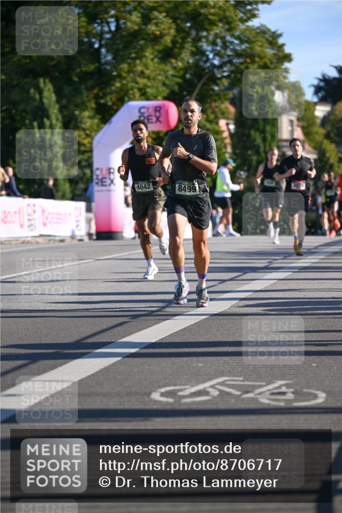 07.09.2025 - BARMER Alsterlauf Dr. Thomas Lammeyer http://msf.ph/oto/8706717 07.09.2025 09:25:14 Laufen 4042, 8499, 3079, 54 meine-sportfotos.de