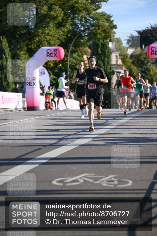 07.09.2025 - BARMER Alsterlauf Dr. Thomas Lammeyer http://msf.ph/oto/8706727 07.09.2025 09:25:16 Laufen 3690, 3079 meine-sportfotos.de