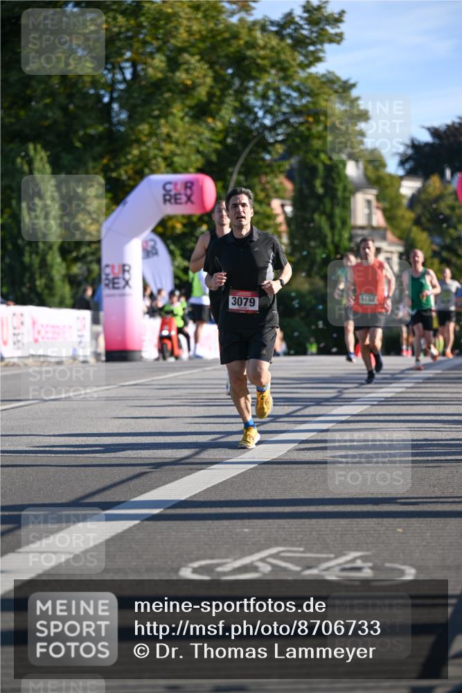 07.09.2025 - BARMER Alsterlauf Dr. Thomas Lammeyer http://msf.ph/oto/8706733 07.09.2025 09:25:17 Laufen 5192, 3079 meine-sportfotos.de