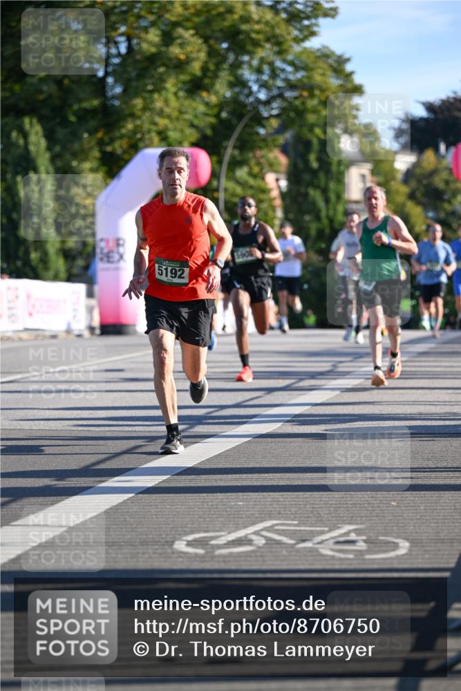 07.09.2025 - BARMER Alsterlauf Dr. Thomas Lammeyer http://msf.ph/oto/8706750 07.09.2025 09:25:20 Laufen 5192 meine-sportfotos.de