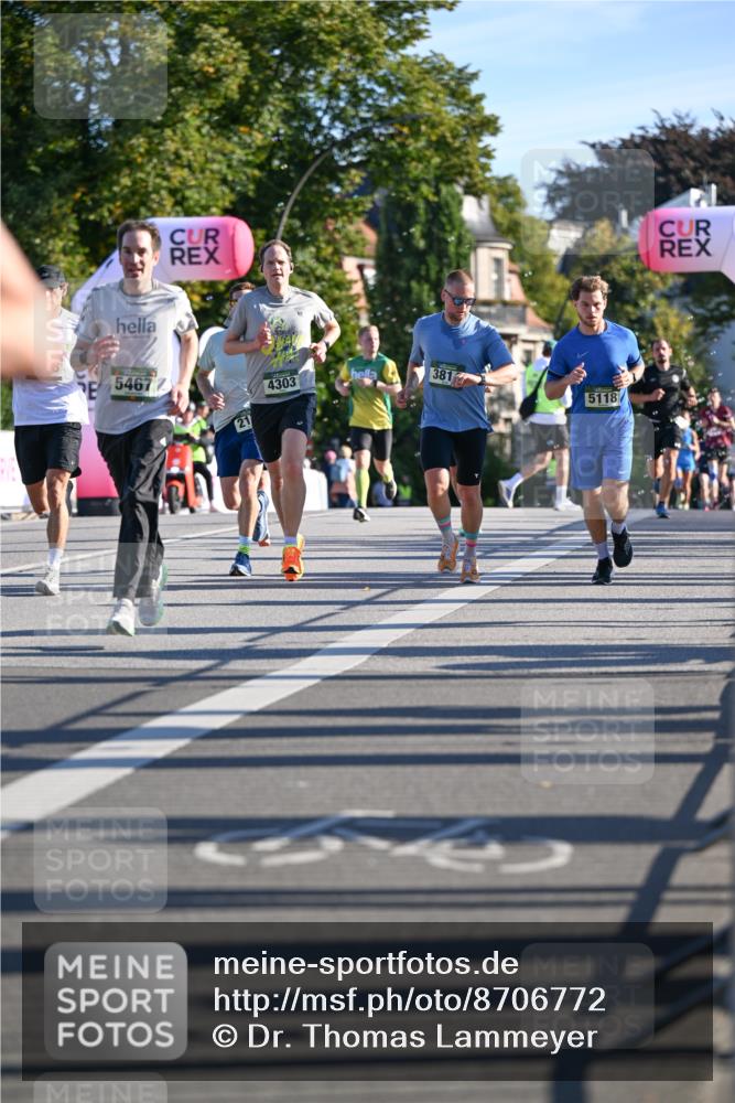 07.09.2025 - BARMER Alsterlauf Dr. Thomas Lammeyer http://msf.ph/oto/8706772 07.09.2025 09:25:24 Laufen 5467, 4303, 381, 5118, 21 meine-sportfotos.de