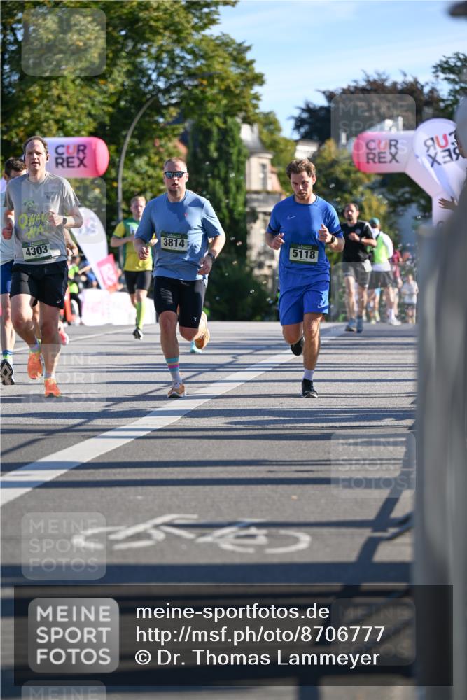 07.09.2025 - BARMER Alsterlauf Dr. Thomas Lammeyer http://msf.ph/oto/8706777 07.09.2025 09:25:25 Laufen 3814, 4303, 5118 meine-sportfotos.de