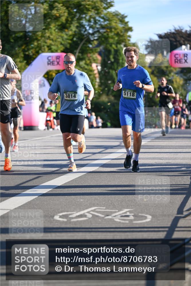 07.09.2025 - BARMER Alsterlauf Dr. Thomas Lammeyer http://msf.ph/oto/8706783 07.09.2025 09:25:26 Laufen 3814, 5118 meine-sportfotos.de