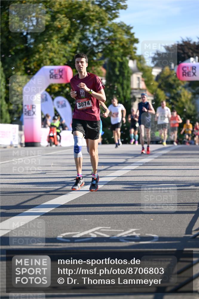 07.09.2025 - BARMER Alsterlauf Dr. Thomas Lammeyer http://msf.ph/oto/8706803 07.09.2025 09:25:34 Laufen 3074 meine-sportfotos.de