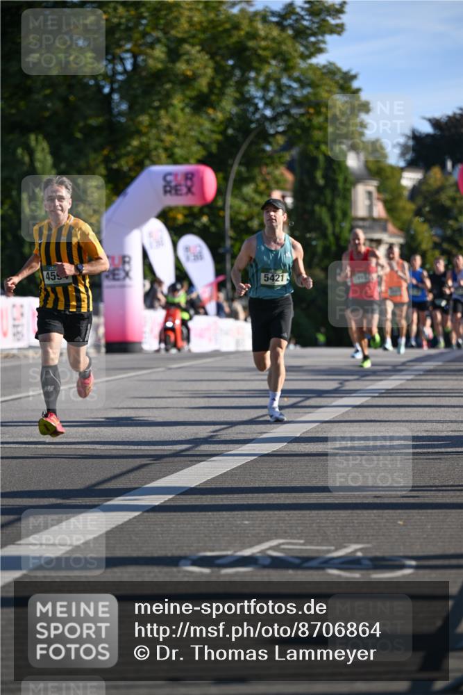 07.09.2025 - BARMER Alsterlauf Dr. Thomas Lammeyer http://msf.ph/oto/8706864 07.09.2025 09:25:46 Laufen 2510, 455, 5421 meine-sportfotos.de