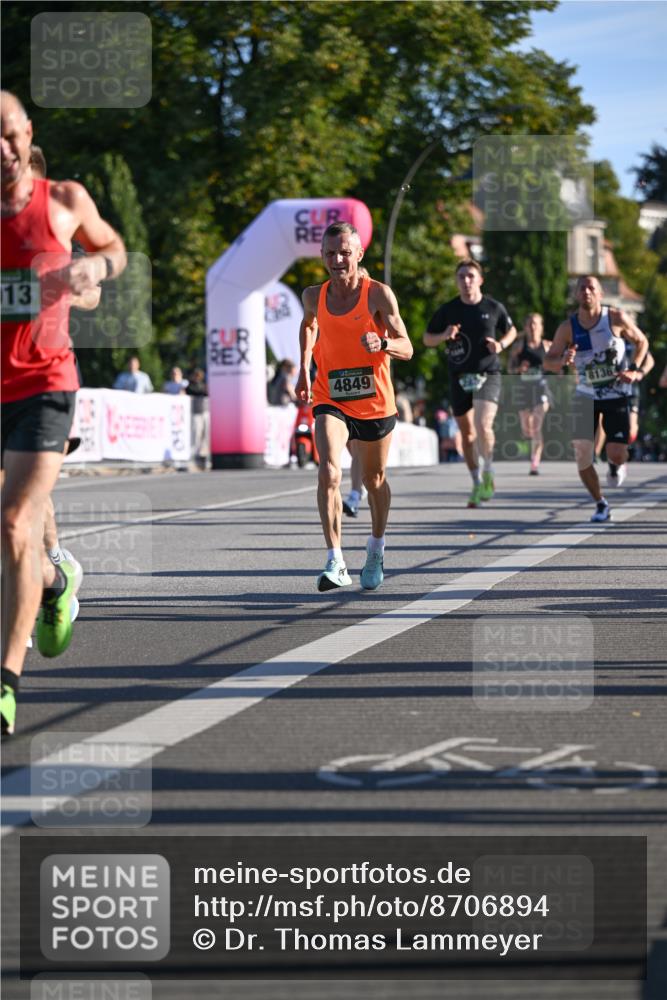 07.09.2025 - BARMER Alsterlauf Dr. Thomas Lammeyer http://msf.ph/oto/8706894 07.09.2025 09:25:51 Laufen 13, 4849, 8136 meine-sportfotos.de
