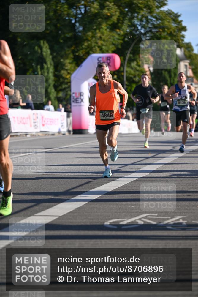 07.09.2025 - BARMER Alsterlauf Dr. Thomas Lammeyer http://msf.ph/oto/8706896 07.09.2025 09:25:51 Laufen 4849 meine-sportfotos.de