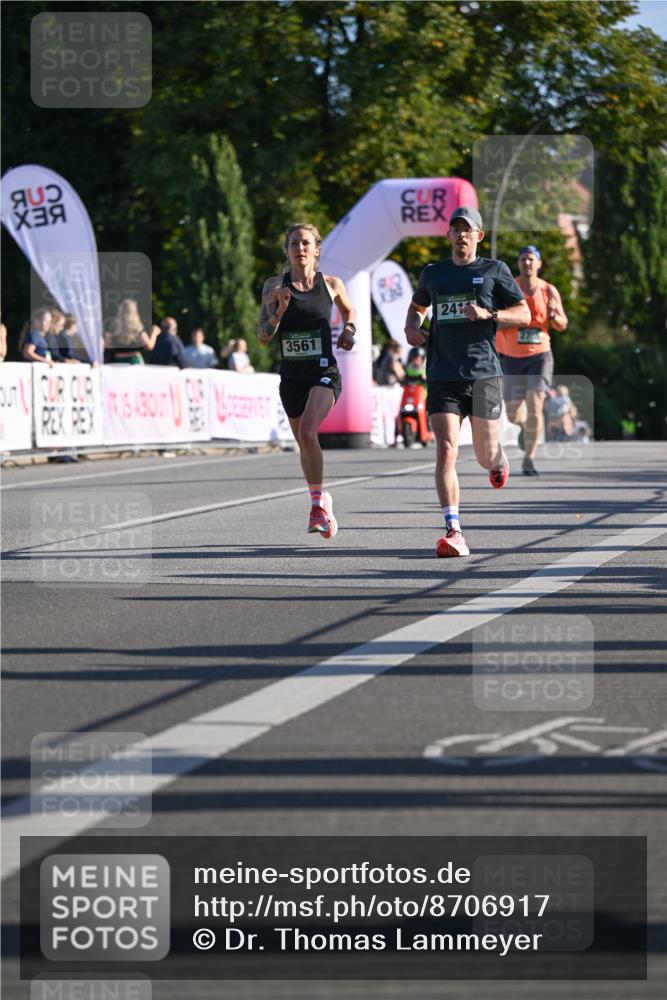 07.09.2025 - BARMER Alsterlauf Dr. Thomas Lammeyer http://msf.ph/oto/8706917 07.09.2025 09:25:55 Laufen 3561, 24, 2705 meine-sportfotos.de