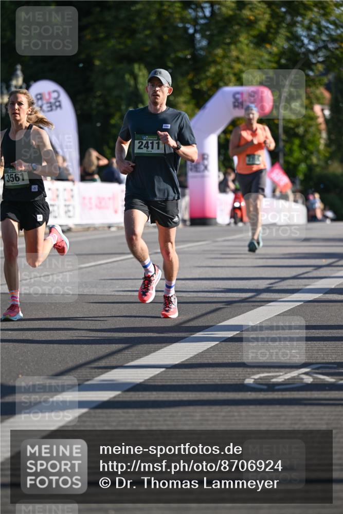 07.09.2025 - BARMER Alsterlauf Dr. Thomas Lammeyer http://msf.ph/oto/8706924 07.09.2025 09:25:56 Laufen 3561, 3, 2411 meine-sportfotos.de