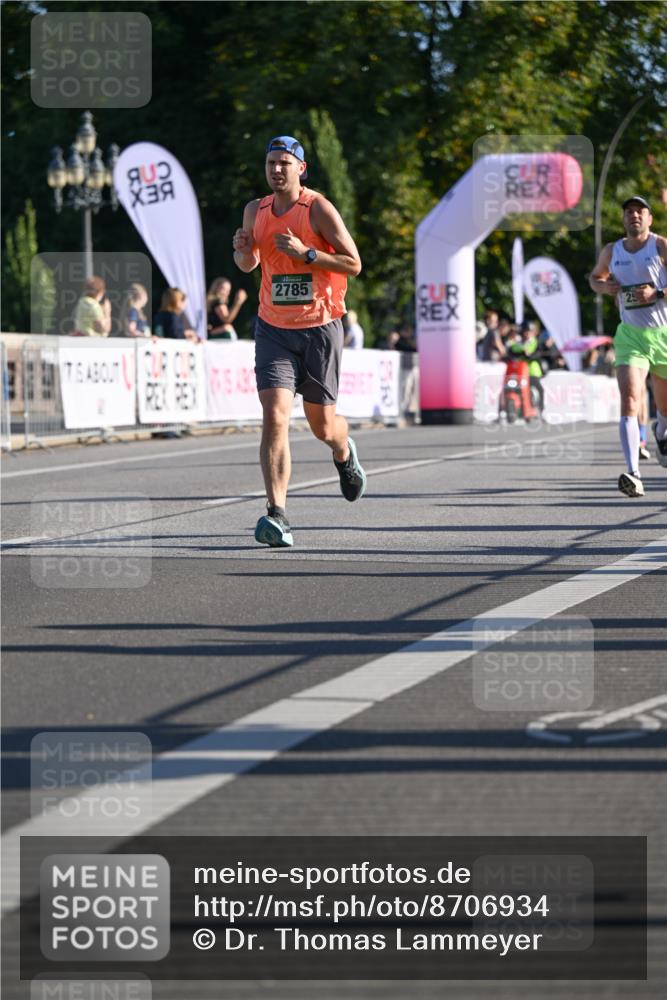 07.09.2025 - BARMER Alsterlauf Dr. Thomas Lammeyer http://msf.ph/oto/8706934 07.09.2025 09:25:58 Laufen 2785 meine-sportfotos.de