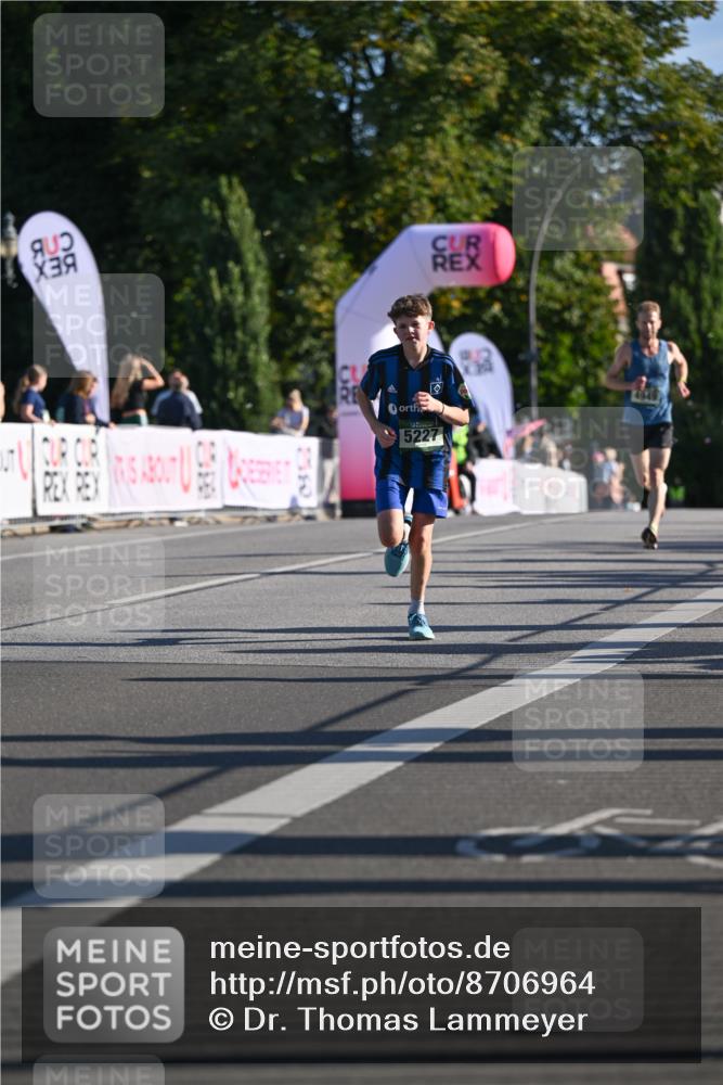 07.09.2025 - BARMER Alsterlauf Dr. Thomas Lammeyer http://msf.ph/oto/8706964 07.09.2025 09:26:04 Laufen 5227, 4949 meine-sportfotos.de