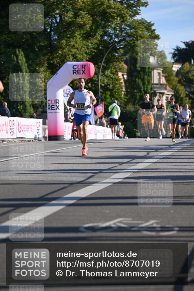 07.09.2025 - BARMER Alsterlauf Dr. Thomas Lammeyer http://msf.ph/oto/8707019 07.09.2025 09:26:14 Laufen 39, 5382, 5751 meine-sportfotos.de
