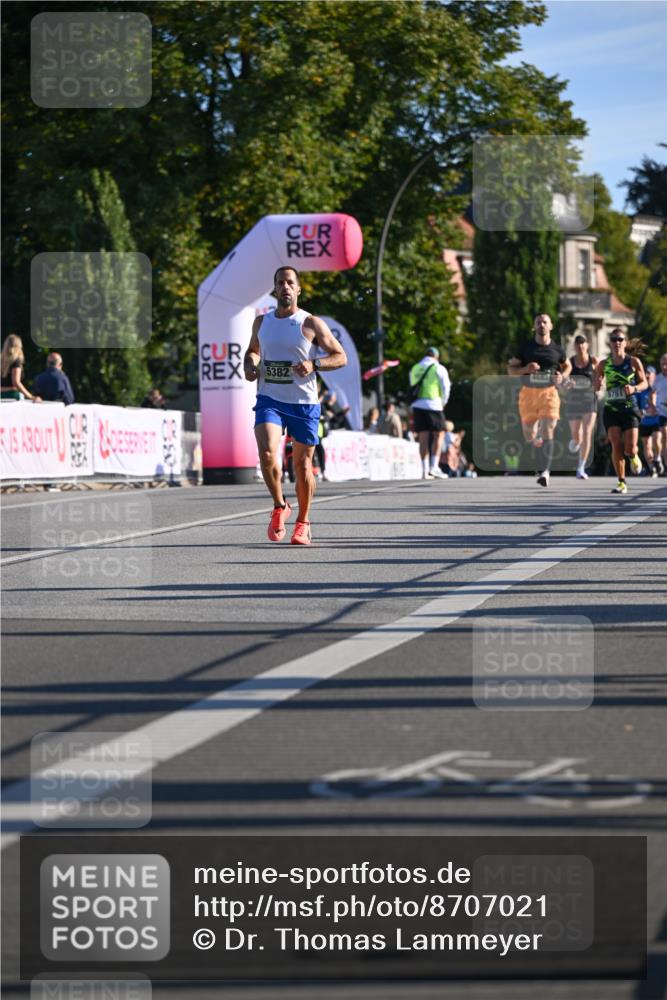 07.09.2025 - BARMER Alsterlauf Dr. Thomas Lammeyer http://msf.ph/oto/8707021 07.09.2025 09:26:14 Laufen 5382, 3751 meine-sportfotos.de