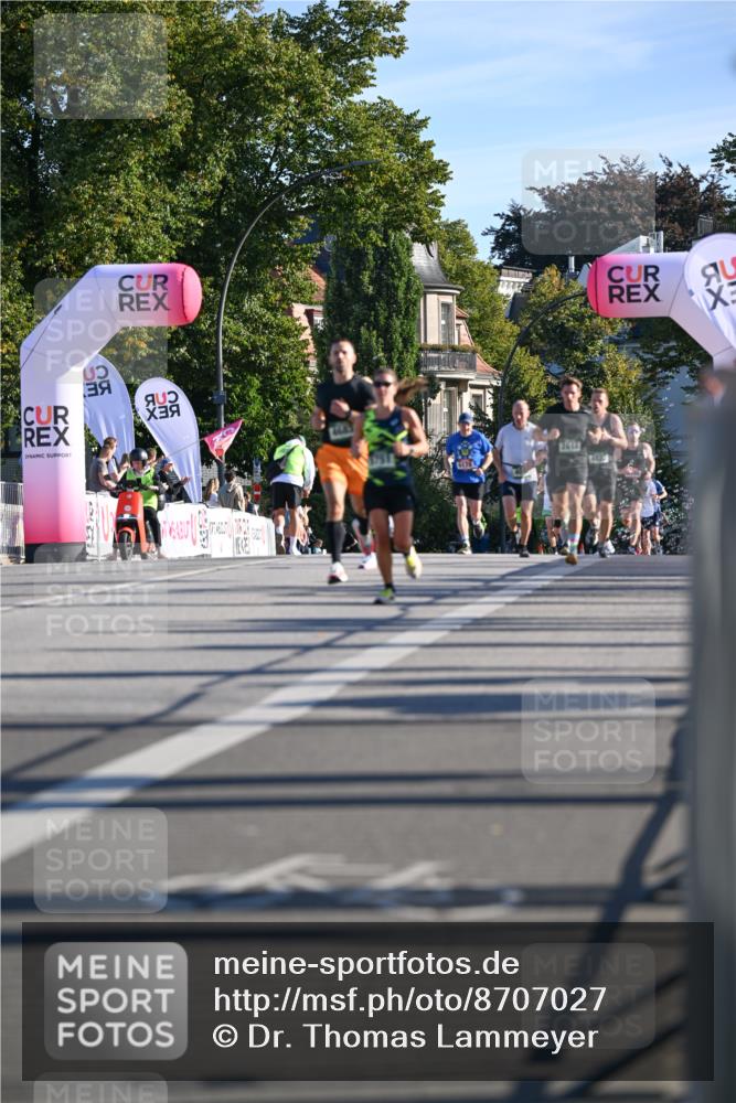 07.09.2025 - BARMER Alsterlauf Dr. Thomas Lammeyer http://msf.ph/oto/8707027 07.09.2025 09:26:16 Laufen 327, 2618, 4022 meine-sportfotos.de