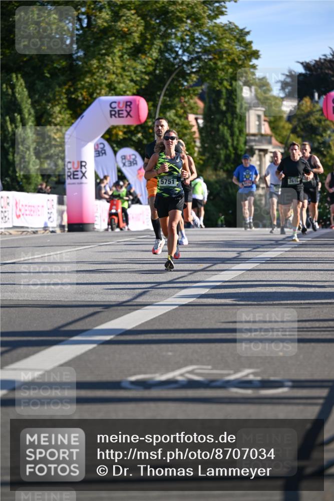 07.09.2025 - BARMER Alsterlauf Dr. Thomas Lammeyer http://msf.ph/oto/8707034 07.09.2025 09:26:18 Laufen 5751, 2618 meine-sportfotos.de