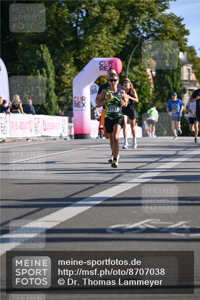 07.09.2025 - BARMER Alsterlauf Dr. Thomas Lammeyer http://msf.ph/oto/8707038 07.09.2025 09:26:18 Laufen 5751 meine-sportfotos.de