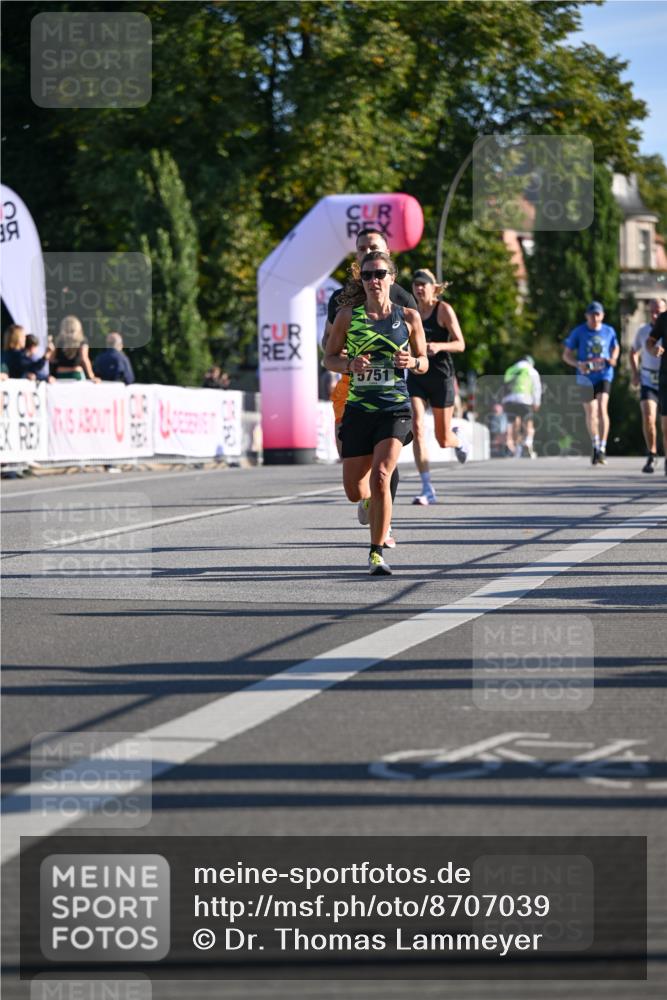 07.09.2025 - BARMER Alsterlauf Dr. Thomas Lammeyer http://msf.ph/oto/8707039 07.09.2025 09:26:18 Laufen 5751 meine-sportfotos.de
