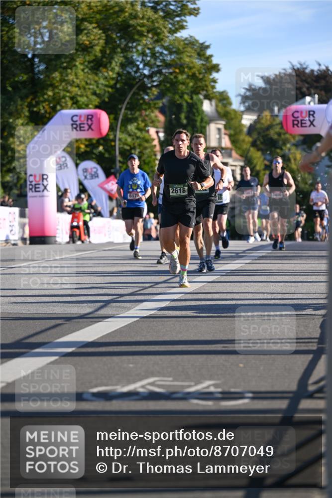 07.09.2025 - BARMER Alsterlauf Dr. Thomas Lammeyer http://msf.ph/oto/8707049 07.09.2025 09:26:20 Laufen 2580, 6178, 2618 meine-sportfotos.de