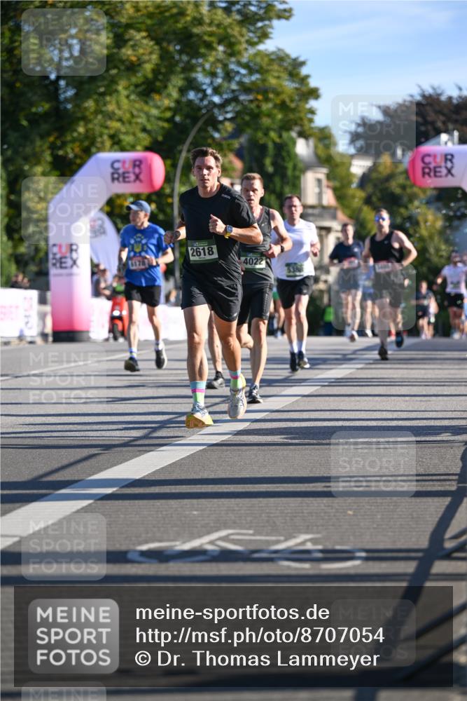 07.09.2025 - BARMER Alsterlauf Dr. Thomas Lammeyer http://msf.ph/oto/8707054 07.09.2025 09:26:21 Laufen 2618, 4022, 5388 meine-sportfotos.de