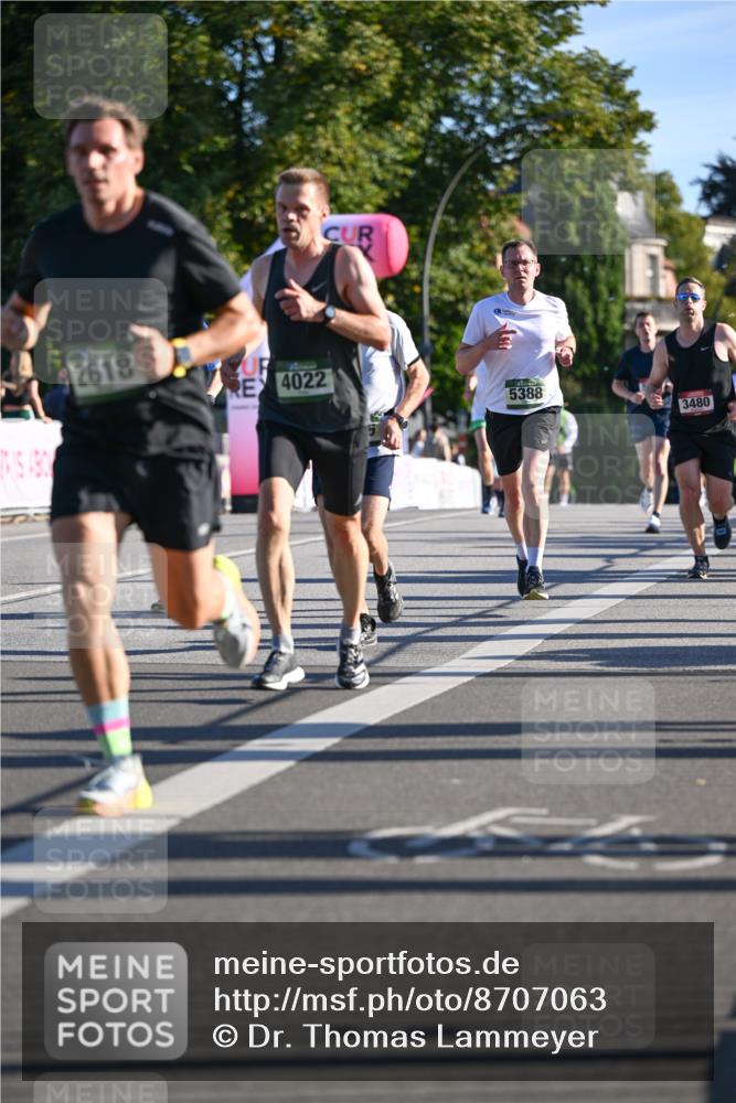 07.09.2025 - BARMER Alsterlauf Dr. Thomas Lammeyer http://msf.ph/oto/8707063 07.09.2025 09:26:23 Laufen 2618, 4022, 5388, 3480 meine-sportfotos.de