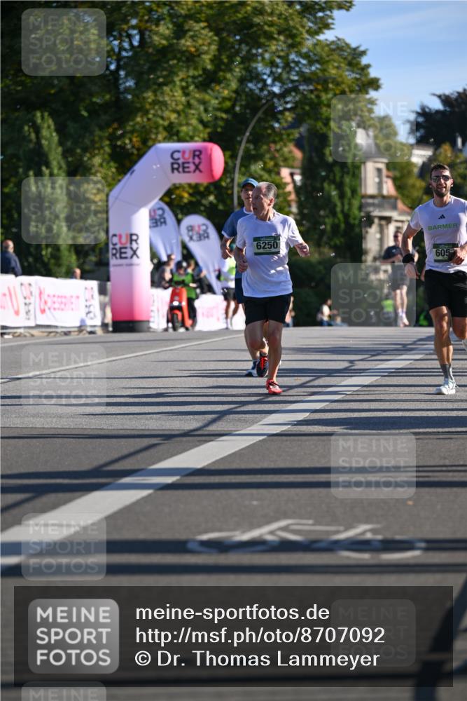 07.09.2025 - BARMER Alsterlauf Dr. Thomas Lammeyer http://msf.ph/oto/8707092 07.09.2025 09:26:28 Laufen 6250, 605 meine-sportfotos.de