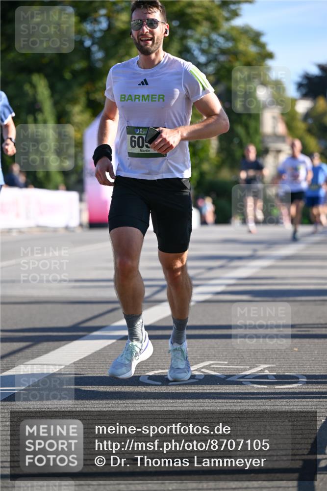 07.09.2025 - BARMER Alsterlauf Dr. Thomas Lammeyer http://msf.ph/oto/8707105 07.09.2025 09:26:31 Laufen 36, 60 meine-sportfotos.de