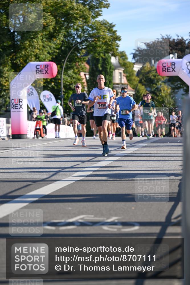 07.09.2025 - BARMER Alsterlauf Dr. Thomas Lammeyer http://msf.ph/oto/8707111 07.09.2025 09:26:33 Laufen 2869, 3458, 612 meine-sportfotos.de