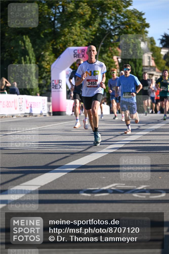 07.09.2025 - BARMER Alsterlauf Dr. Thomas Lammeyer http://msf.ph/oto/8707120 07.09.2025 09:26:35 Laufen 3458, 6120 meine-sportfotos.de