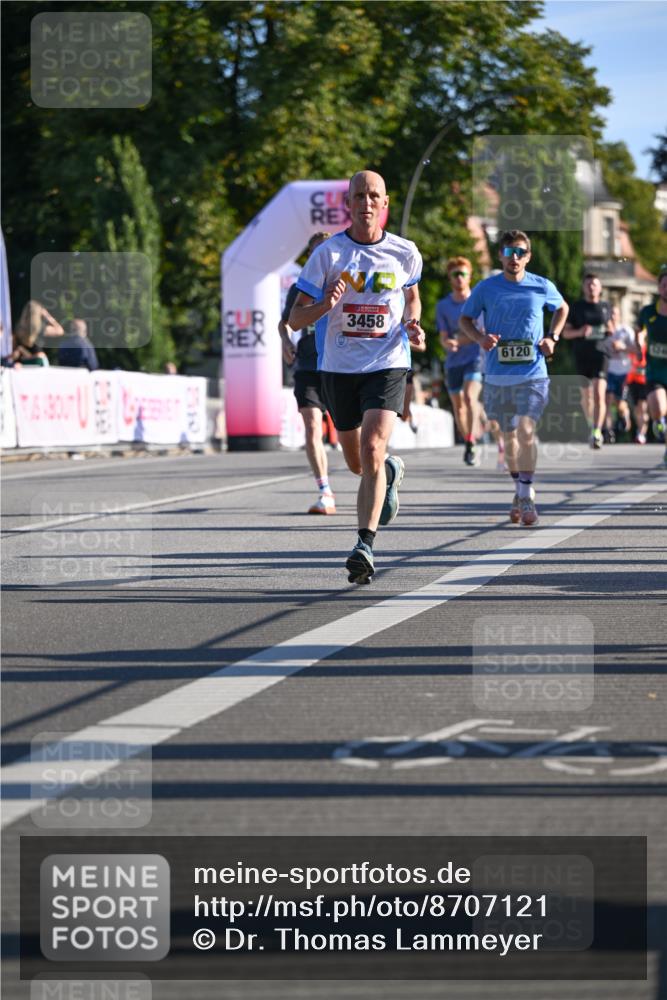 07.09.2025 - BARMER Alsterlauf Dr. Thomas Lammeyer http://msf.ph/oto/8707121 07.09.2025 09:26:35 Laufen 3458, 6120 meine-sportfotos.de