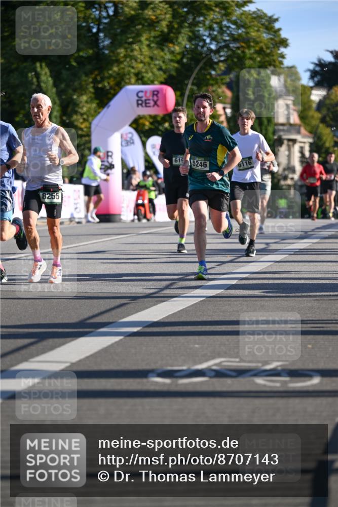 07.09.2025 - BARMER Alsterlauf Dr. Thomas Lammeyer http://msf.ph/oto/8707143 07.09.2025 09:26:38 Laufen 8255, 619, 5246, 6116 meine-sportfotos.de