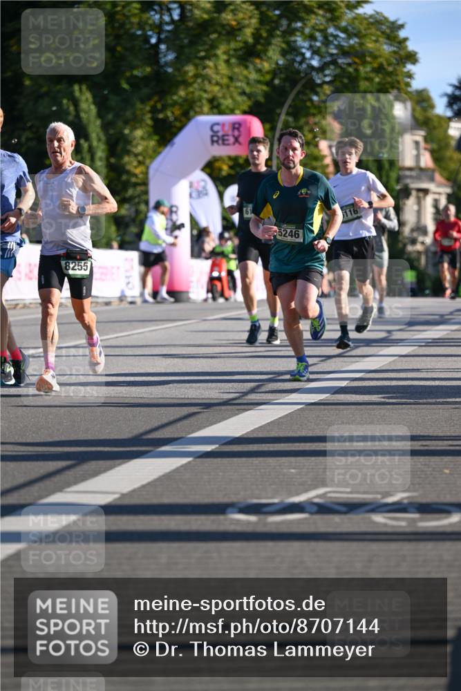 07.09.2025 - BARMER Alsterlauf Dr. Thomas Lammeyer http://msf.ph/oto/8707144 07.09.2025 09:26:38 Laufen 8255, 61, 116, 5246 meine-sportfotos.de