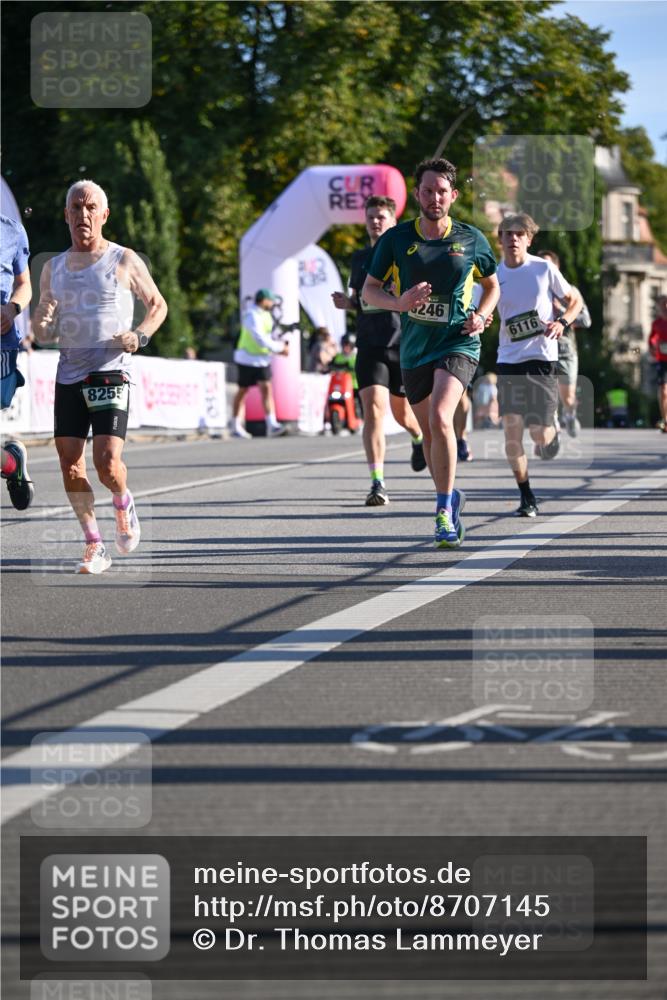 07.09.2025 - BARMER Alsterlauf Dr. Thomas Lammeyer http://msf.ph/oto/8707145 07.09.2025 09:26:39 Laufen 8255, 246, 6116 meine-sportfotos.de