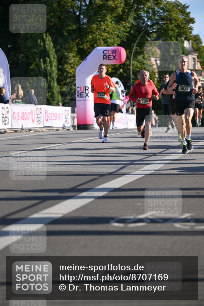 07.09.2025 - BARMER Alsterlauf Dr. Thomas Lammeyer http://msf.ph/oto/8707169 07.09.2025 09:26:43 Laufen 2404, 154, 2, 5034 meine-sportfotos.de