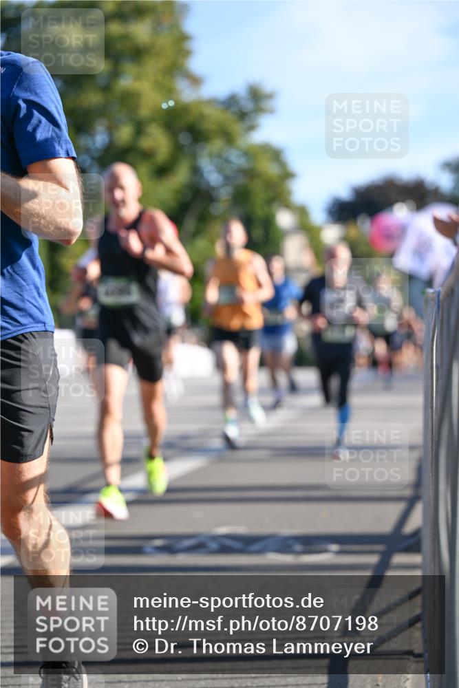 07.09.2025 - BARMER Alsterlauf Dr. Thomas Lammeyer http://msf.ph/oto/8707198 07.09.2025 09:26:49 Laufen  meine-sportfotos.de