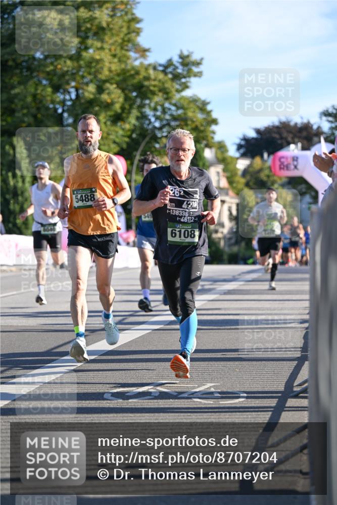 07.09.2025 - BARMER Alsterlauf Dr. Thomas Lammeyer http://msf.ph/oto/8707204 07.09.2025 09:26:51 Laufen 8040, 5488, 549, 262, 4218, 138336, 46112, 6108 meine-sportfotos.de