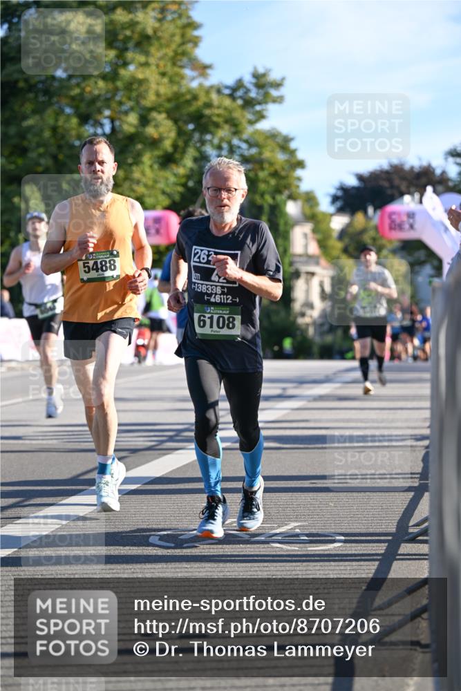 07.09.2025 - BARMER Alsterlauf Dr. Thomas Lammeyer http://msf.ph/oto/8707206 07.09.2025 09:26:51 Laufen 5488, 262, 138336, 46112, 6108 meine-sportfotos.de