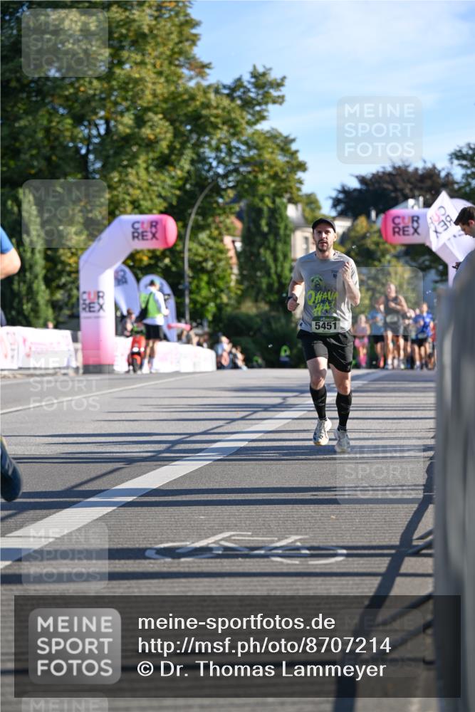 07.09.2025 - BARMER Alsterlauf Dr. Thomas Lammeyer http://msf.ph/oto/8707214 07.09.2025 09:26:53 Laufen 5451 meine-sportfotos.de