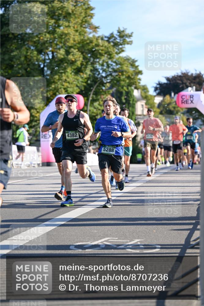 07.09.2025 - BARMER Alsterlauf Dr. Thomas Lammeyer http://msf.ph/oto/8707236 07.09.2025 09:27:02 Laufen 4382, 5288, 1575 meine-sportfotos.de