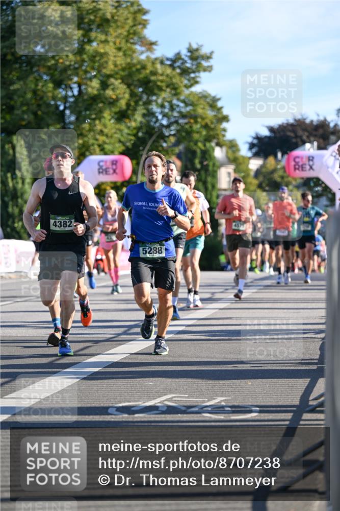 07.09.2025 - BARMER Alsterlauf Dr. Thomas Lammeyer http://msf.ph/oto/8707238 07.09.2025 09:27:02 Laufen 4382, 5288 meine-sportfotos.de