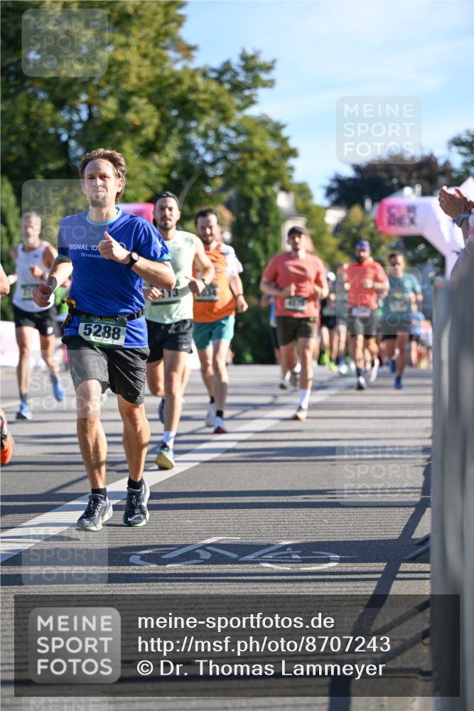 07.09.2025 - BARMER Alsterlauf Dr. Thomas Lammeyer http://msf.ph/oto/8707243 07.09.2025 09:27:03 Laufen 5288 meine-sportfotos.de
