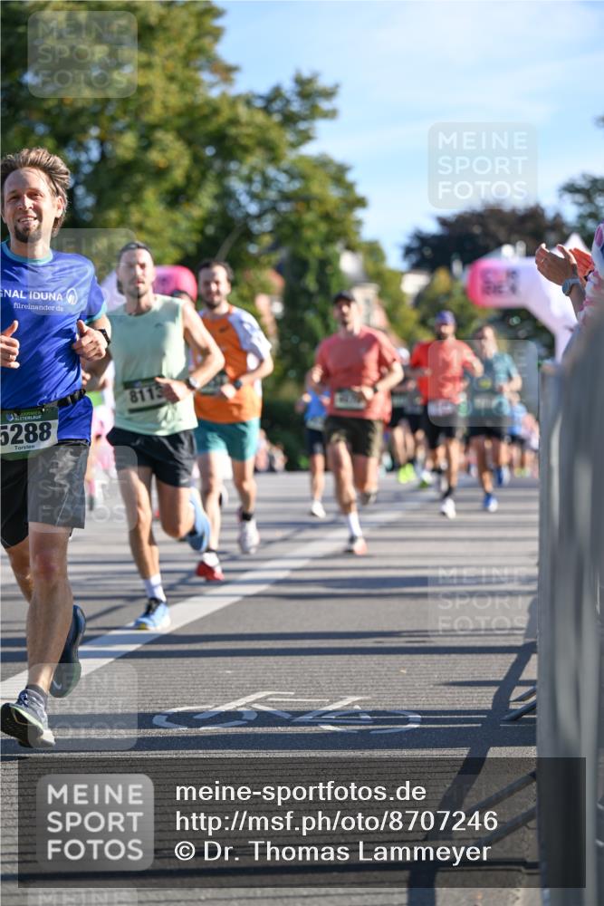 07.09.2025 - BARMER Alsterlauf Dr. Thomas Lammeyer http://msf.ph/oto/8707246 07.09.2025 09:27:04 Laufen 5288 meine-sportfotos.de
