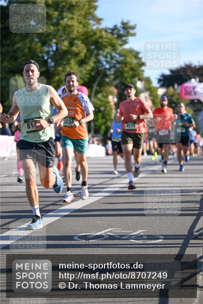 07.09.2025 - BARMER Alsterlauf Dr. Thomas Lammeyer http://msf.ph/oto/8707249 07.09.2025 09:27:04 Laufen 81, 2034, 4578 meine-sportfotos.de